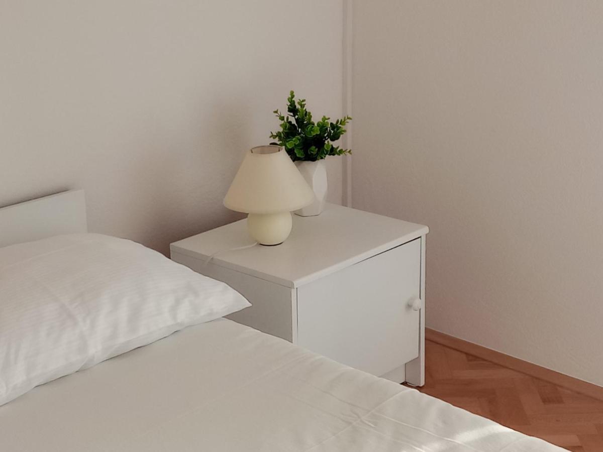 Room For Two Baška Voda Exteriör bild
